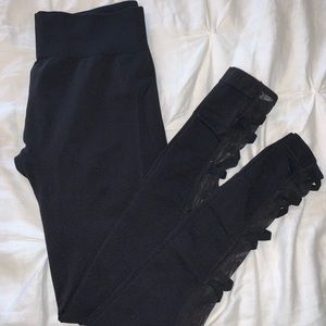 Black High-Waisted Mesh Leggings (M)